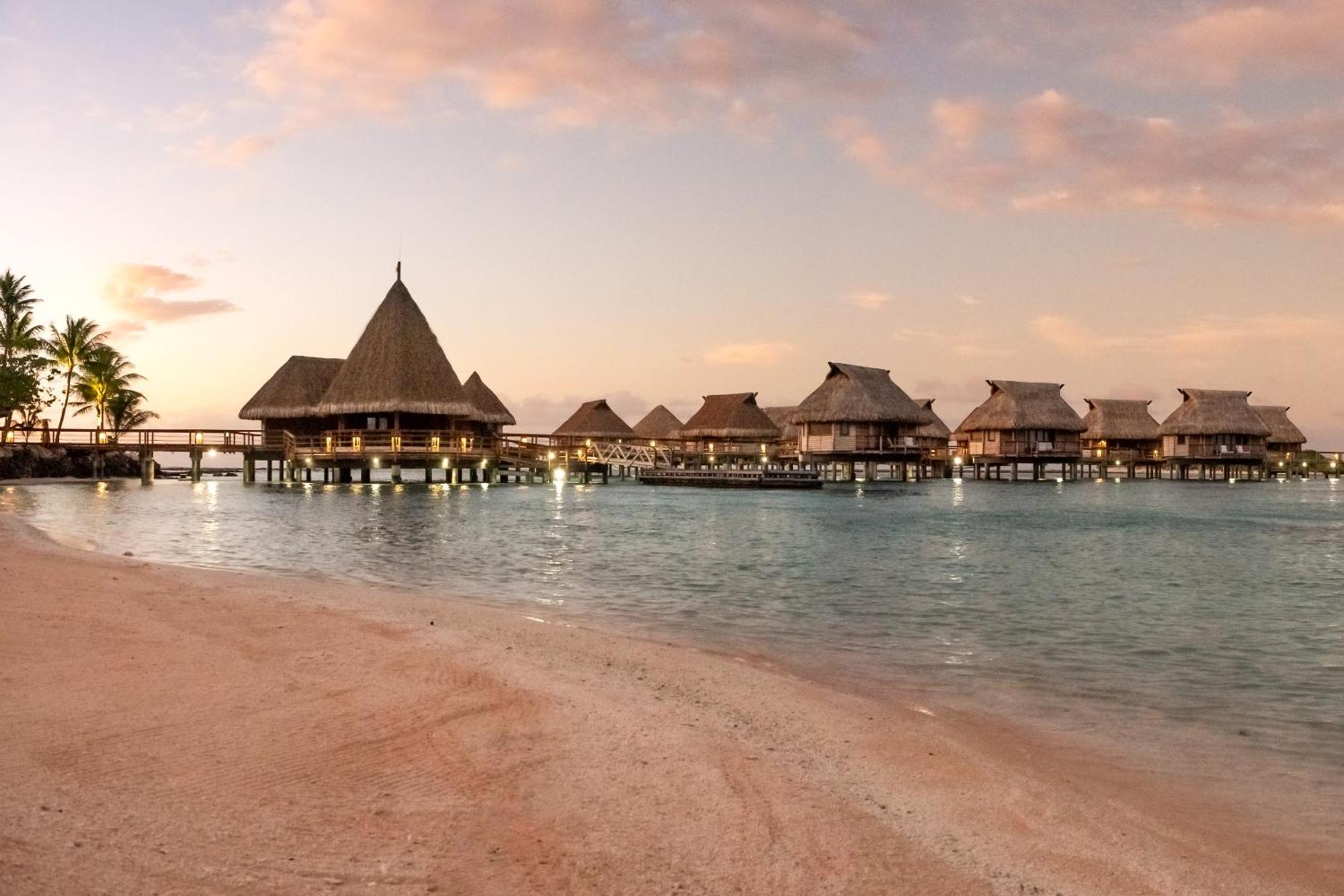 Le Tikehau By Pearl Resorts Esterno foto