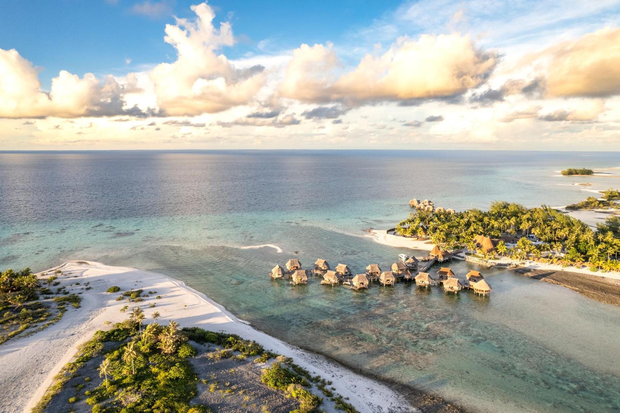 Le Tikehau By Pearl Resorts Esterno foto